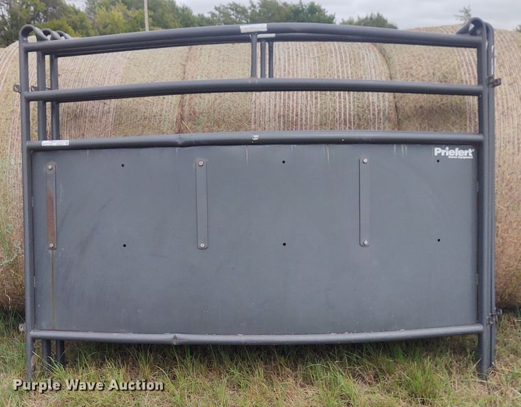 image for item EQ9433 Priefert tub and alley