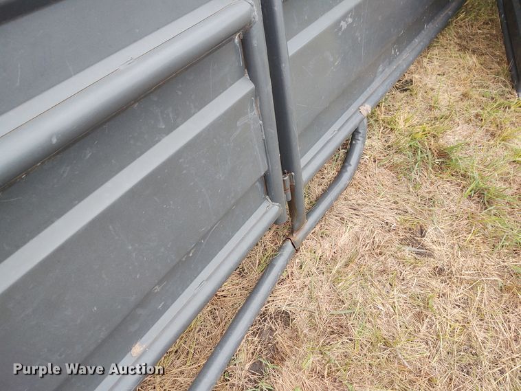 image for item EQ9433 Priefert tub and alley