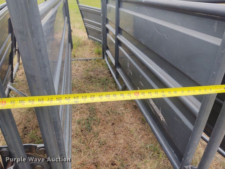 image for item EQ9433 Priefert tub and alley