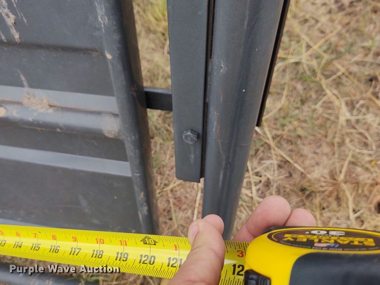 image for item EQ9433 Priefert tub and alley