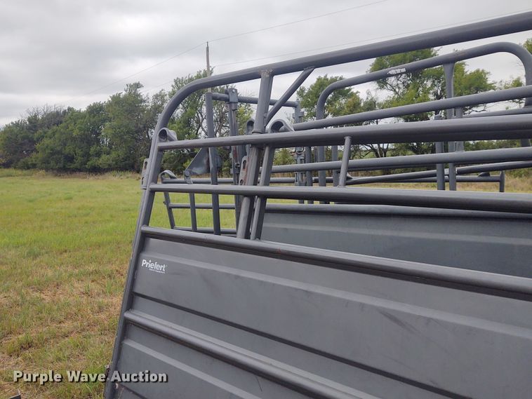 image for item EQ9433 Priefert tub and alley