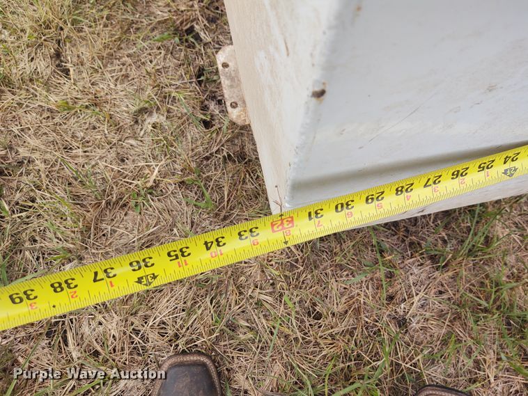 image for item EQ9437 L-shaped fuel tank