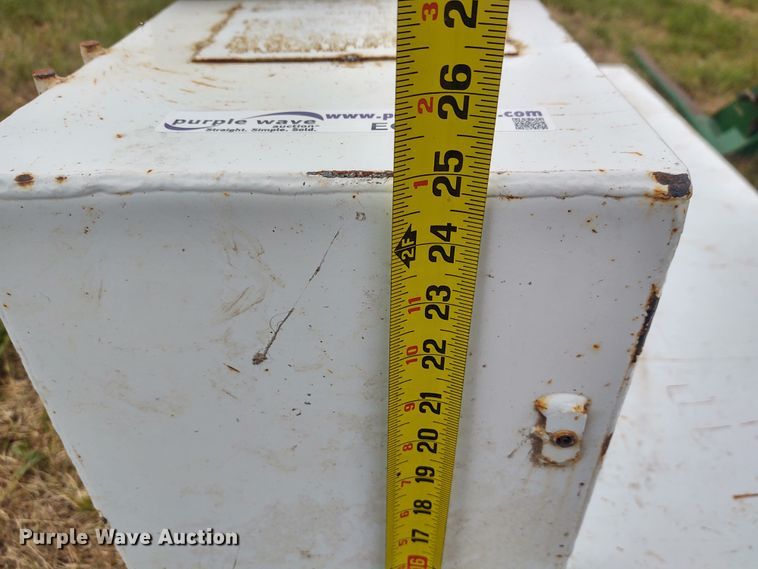 image for item EQ9437 L-shaped fuel tank