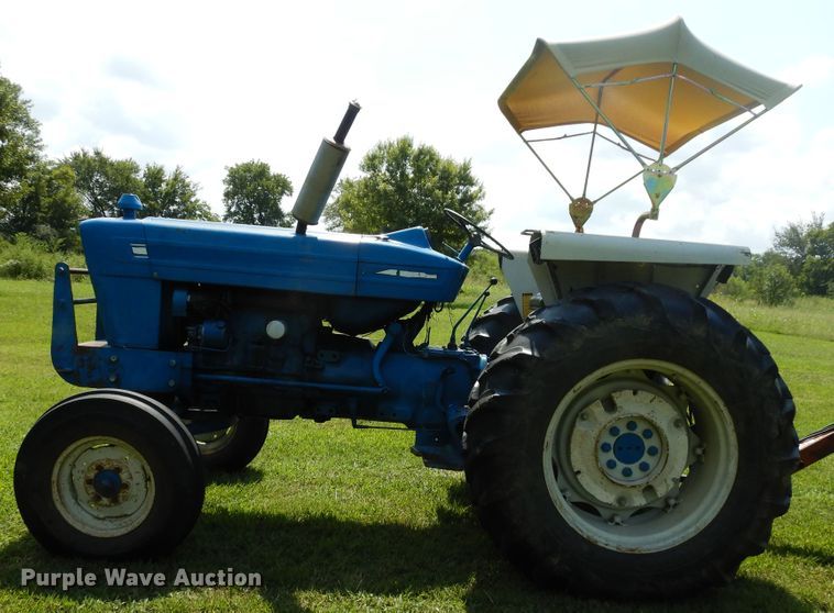 image for item FR9030 Ford 5000  tractor