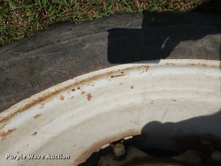 image for item FR9030 Ford 5000  tractor