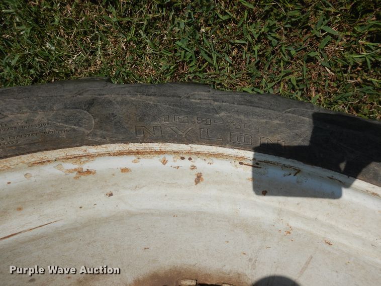 image for item FR9030 Ford 5000  tractor