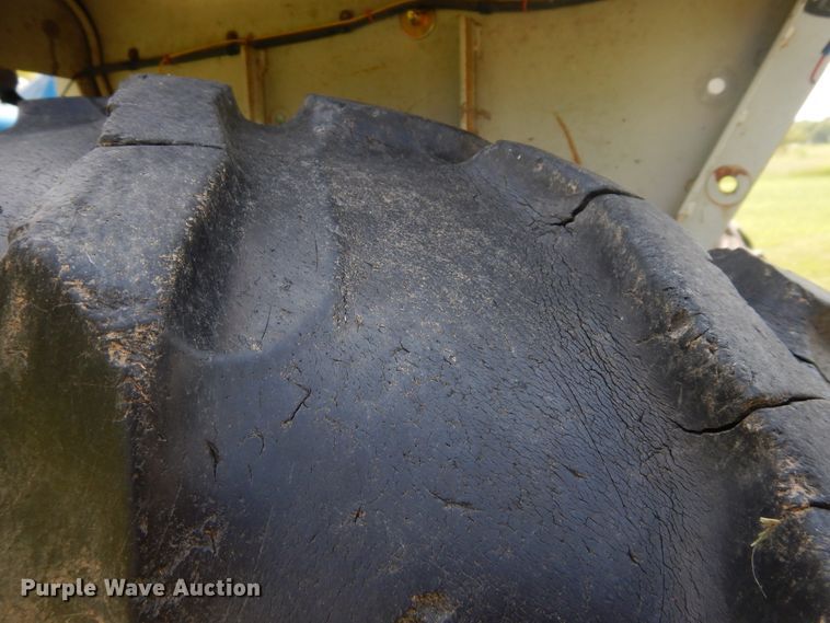 image for item FR9030 Ford 5000  tractor