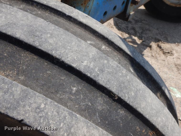 image for item FR9031 Ford 7600  tractor