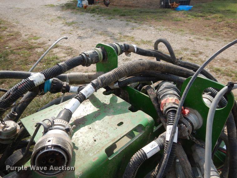 image for item FR9032 2011 John Deere 1770NT no-till planter