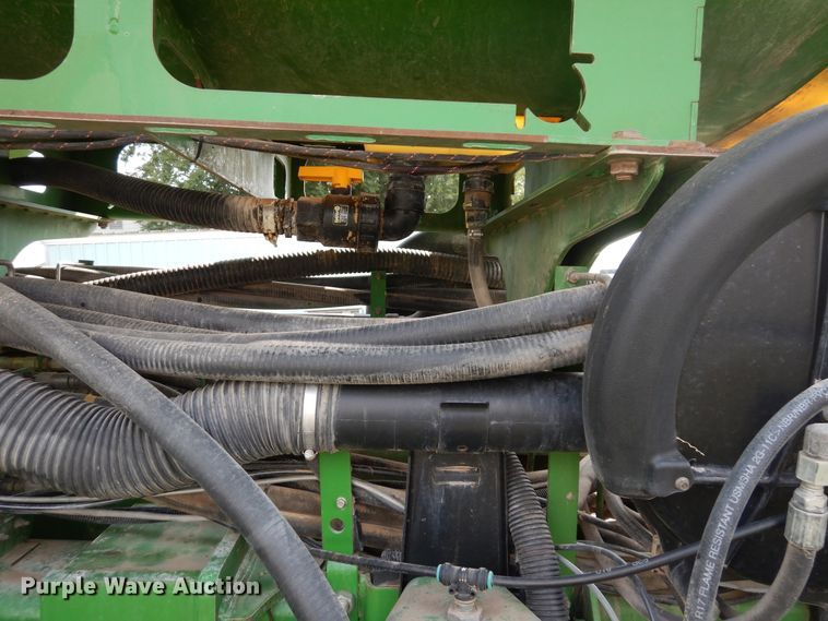 image for item FR9032 2011 John Deere 1770NT no-till planter