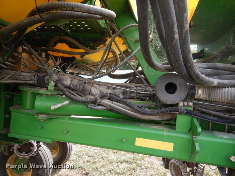 image for item FR9032 2011 John Deere 1770NT no-till planter