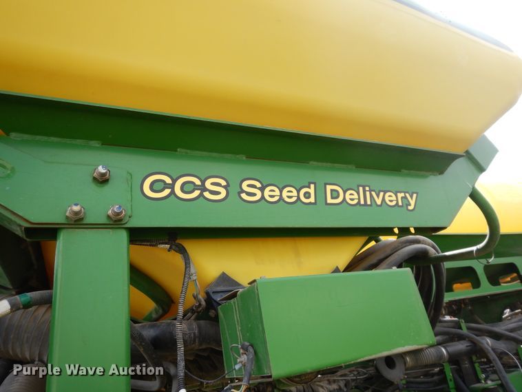 image for item FR9032 2011 John Deere 1770NT no-till planter