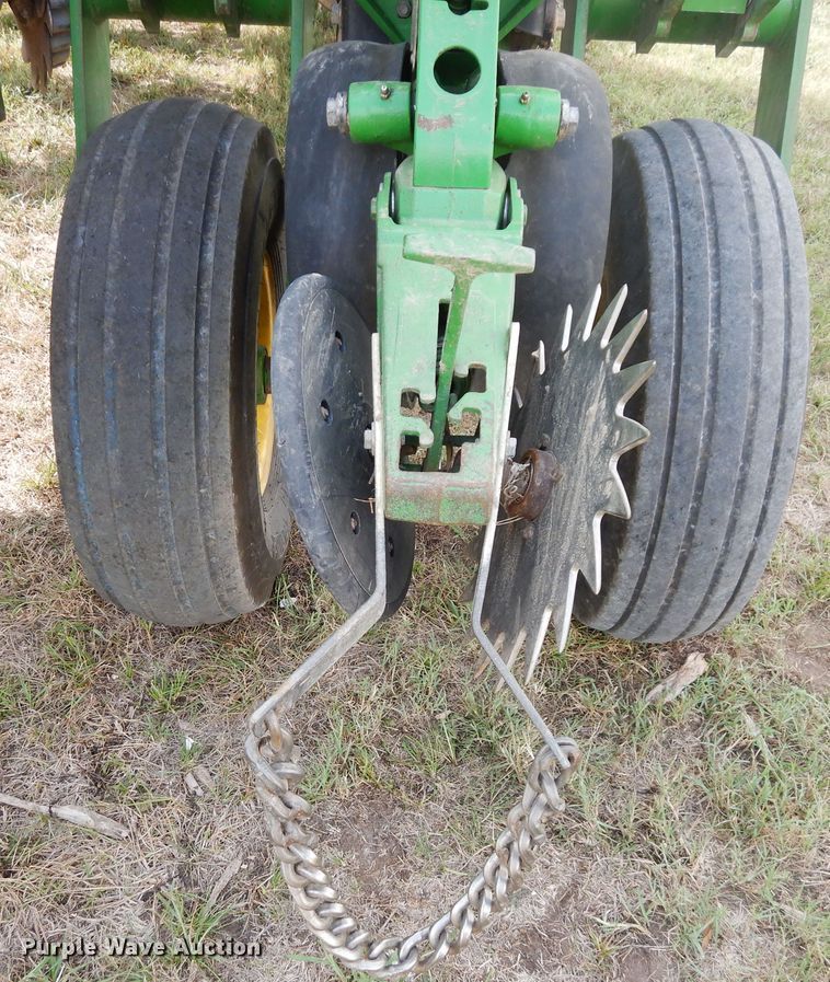 image for item FR9032 2011 John Deere 1770NT no-till planter