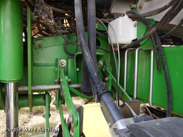 image for item FR9032 2011 John Deere 1770NT no-till planter