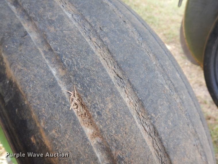 image for item FR9032 2011 John Deere 1770NT no-till planter