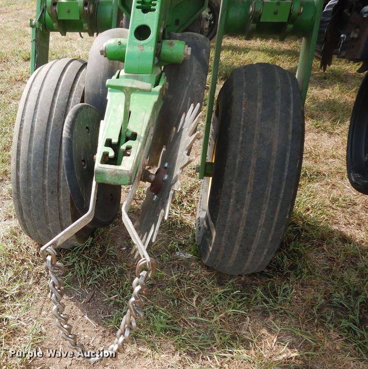 image for item FR9032 2011 John Deere 1770NT no-till planter