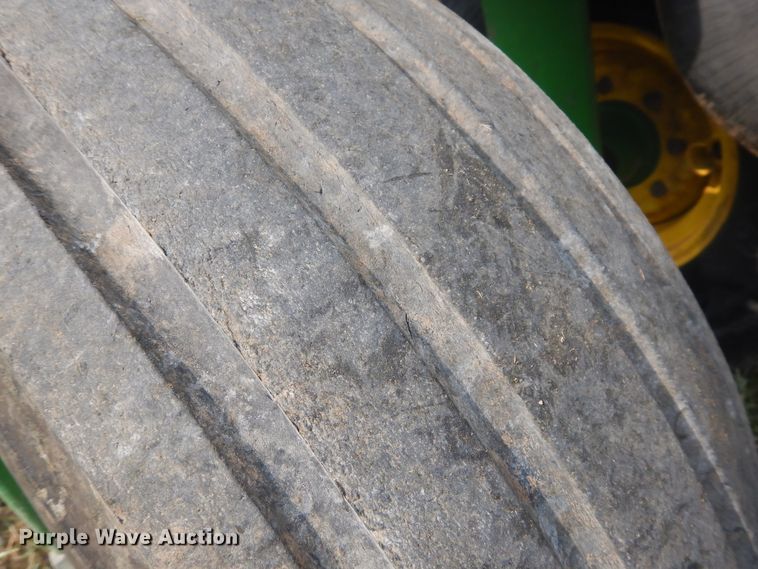 image for item FR9032 2011 John Deere 1770NT no-till planter