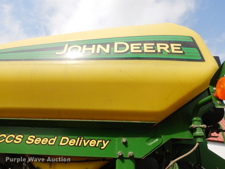 image for item FR9032 2011 John Deere 1770NT no-till planter