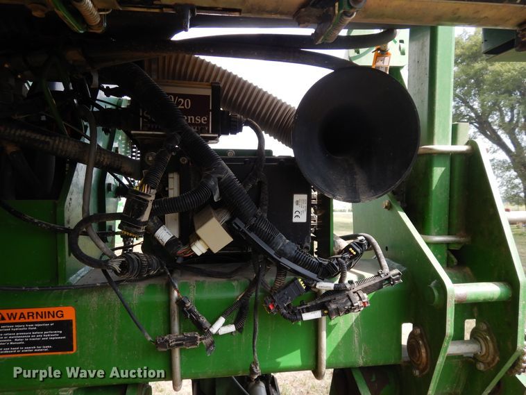 image for item FR9032 2011 John Deere 1770NT no-till planter