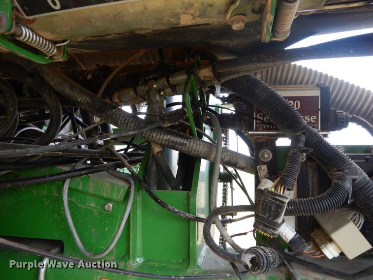 image for item FR9032 2011 John Deere 1770NT no-till planter