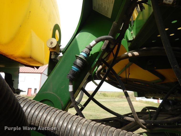 image for item FR9032 2011 John Deere 1770NT no-till planter