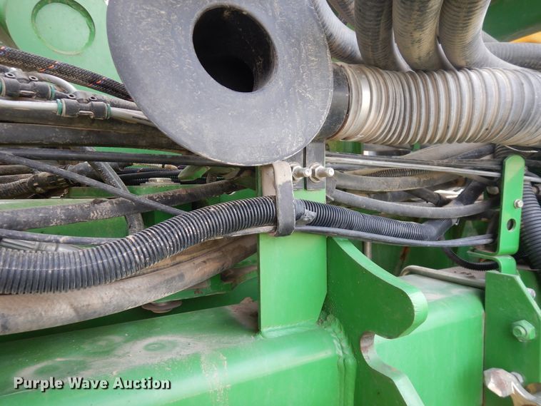 image for item FR9032 2011 John Deere 1770NT no-till planter