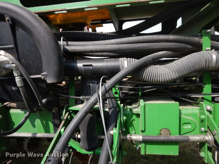 image for item FR9032 2011 John Deere 1770NT no-till planter