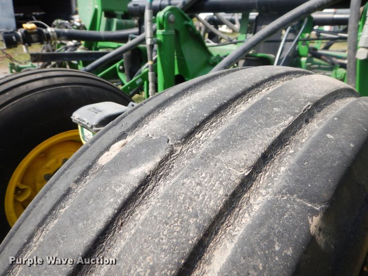 image for item FR9032 2011 John Deere 1770NT no-till planter