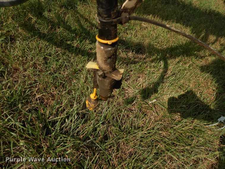 image for item FR9032 2011 John Deere 1770NT no-till planter