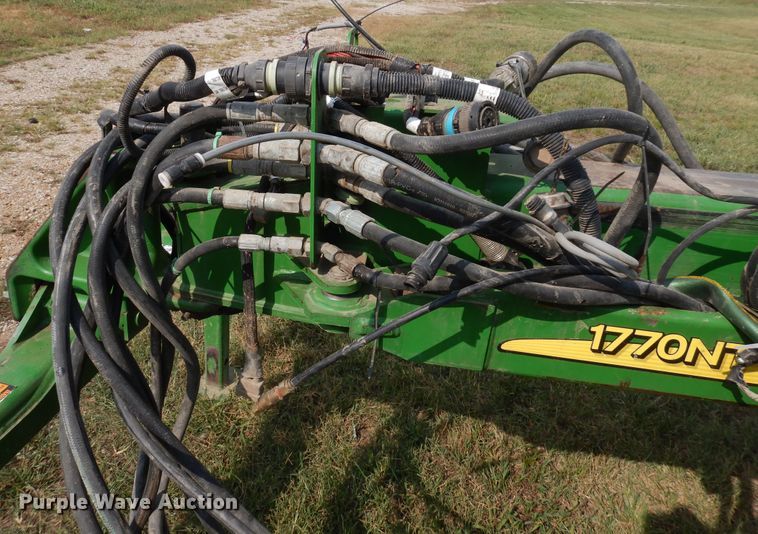 image for item FR9032 2011 John Deere 1770NT no-till planter