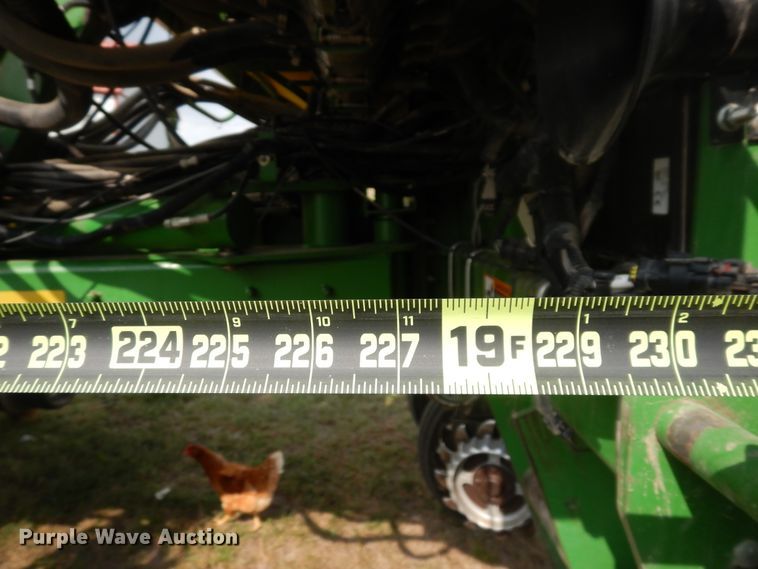 image for item FR9032 2011 John Deere 1770NT no-till planter