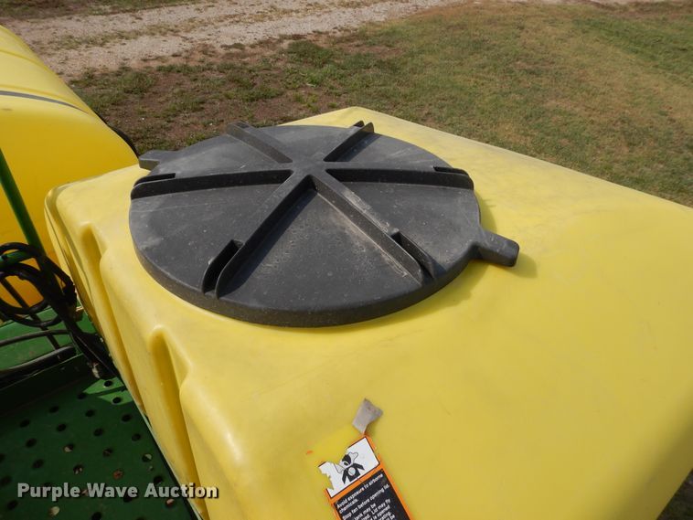 image for item FR9032 2011 John Deere 1770NT no-till planter