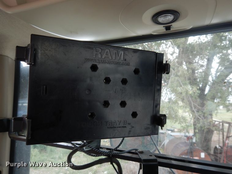 image for item FR9032 2011 John Deere 1770NT no-till planter