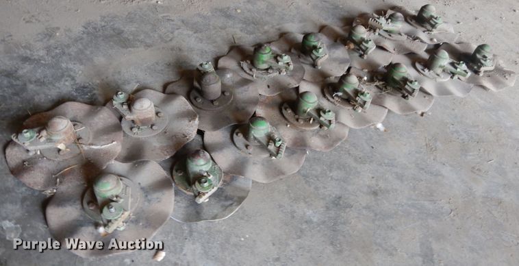 image for item FR9032 2011 John Deere 1770NT no-till planter