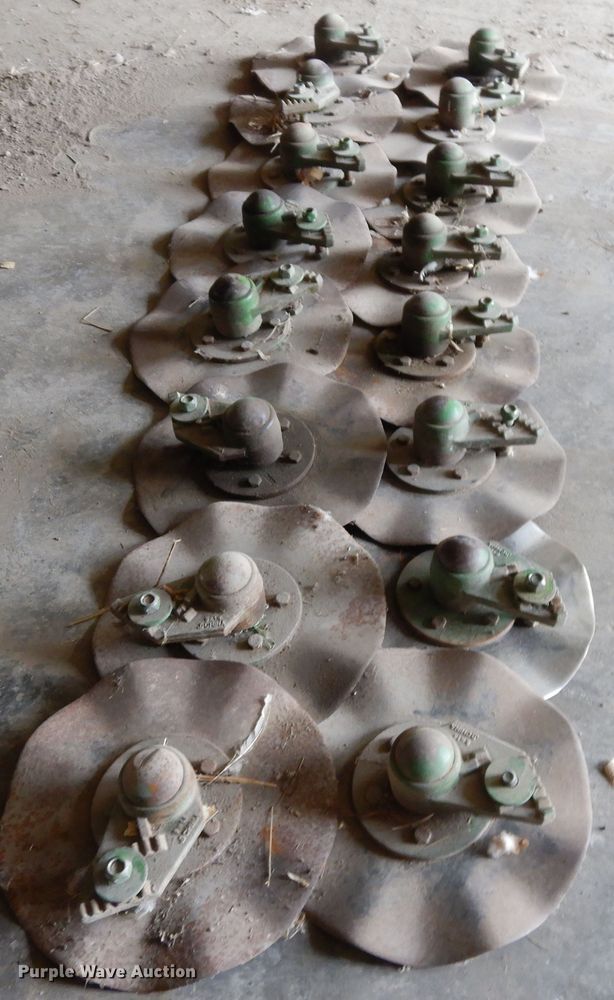 image for item FR9032 2011 John Deere 1770NT no-till planter