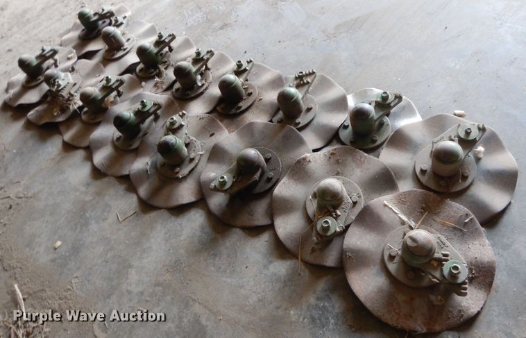 image for item FR9032 2011 John Deere 1770NT no-till planter