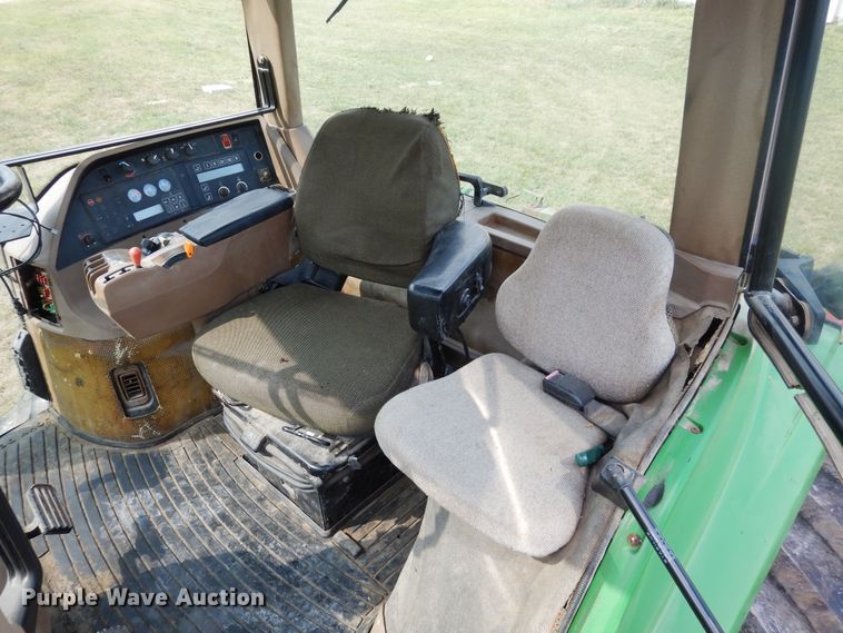 image for item FR9033 1998 John Deere 8400T  tractor