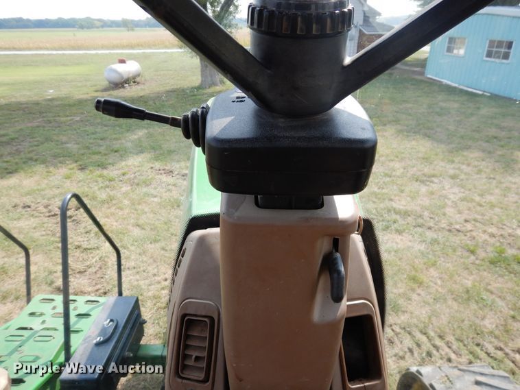 image for item FR9033 1998 John Deere 8400T  tractor