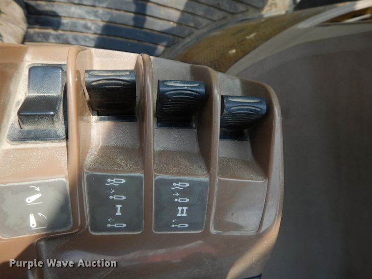 image for item FR9033 1998 John Deere 8400T  tractor