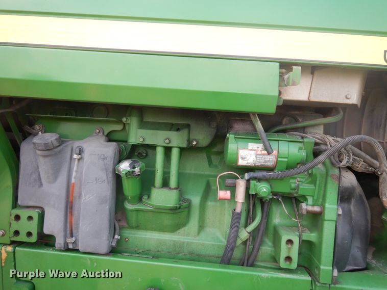 image for item FR9033 1998 John Deere 8400T  tractor