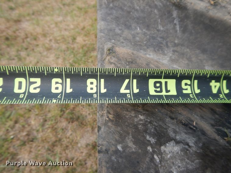 image for item FR9033 1998 John Deere 8400T  tractor