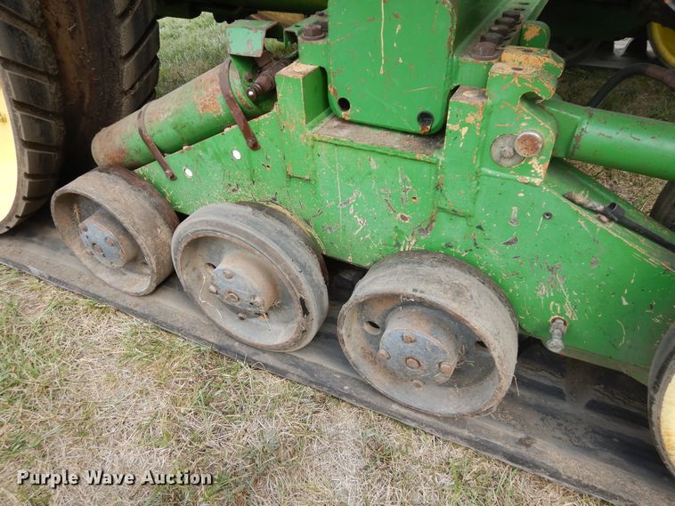 image for item FR9033 1998 John Deere 8400T  tractor