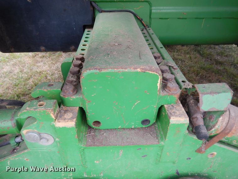 image for item FR9033 1998 John Deere 8400T  tractor