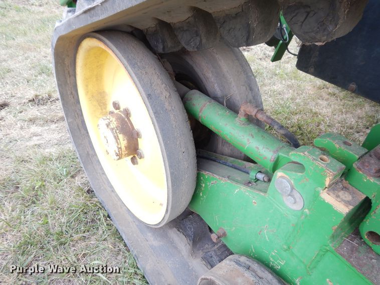 image for item FR9033 1998 John Deere 8400T  tractor