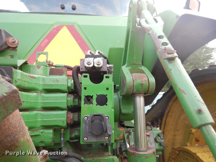 image for item FR9033 1998 John Deere 8400T  tractor