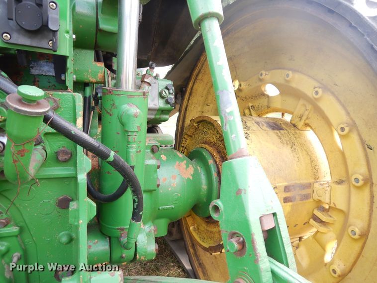 image for item FR9033 1998 John Deere 8400T  tractor