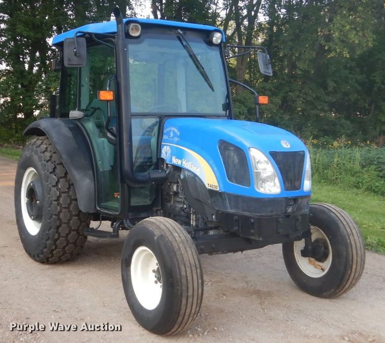 image for item FT9137 2011 New Holland T4030  tractor