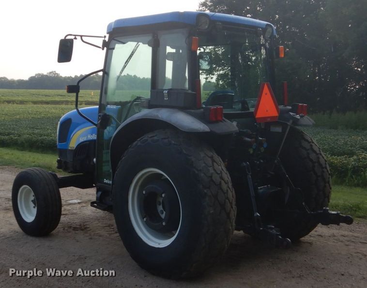 image for item FT9137 2011 New Holland T4030  tractor