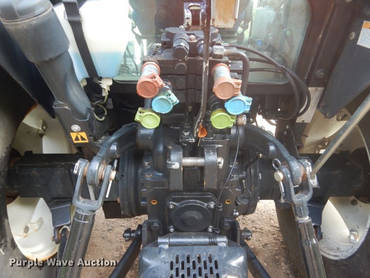 image for item FT9137 2011 New Holland T4030  tractor