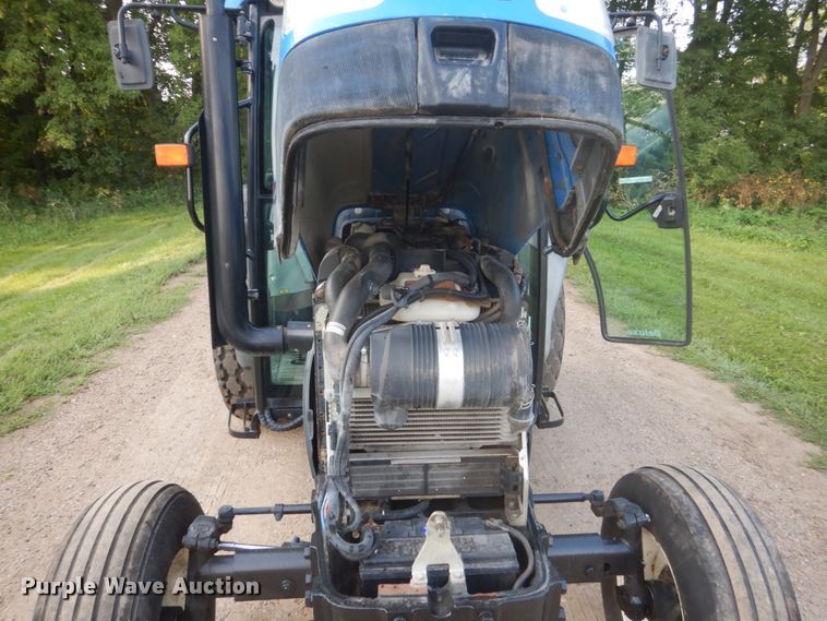 image for item FT9137 2011 New Holland T4030  tractor